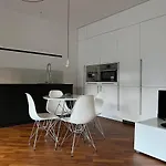 Interno 1 - Elegante Mini Affacciato Sul Udine
