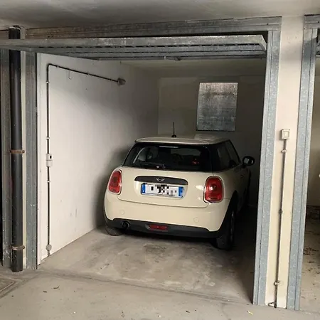 Interno 1 - Elegante Mini Affacciato Sul *